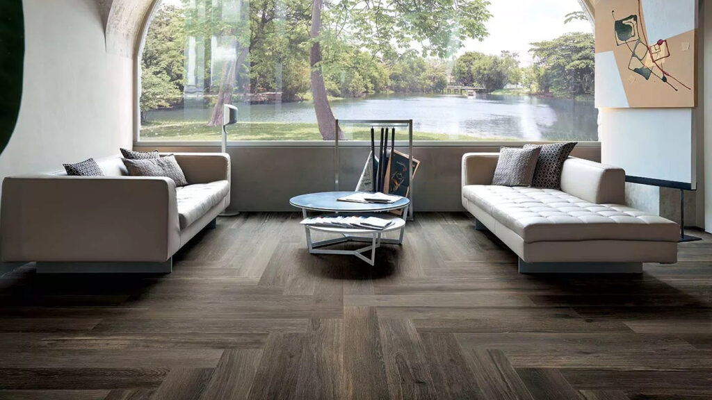 Wood-effect porcelain stoneware floor tiles